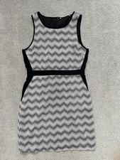 Forever 21 Womens Black Geo Woven Dress With Under Slip And Pockets Size M