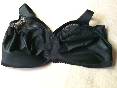 Glamorise 56J Magic Lift  Black Full Coverage Soft Cup  Bra  Style 1000 NWOT