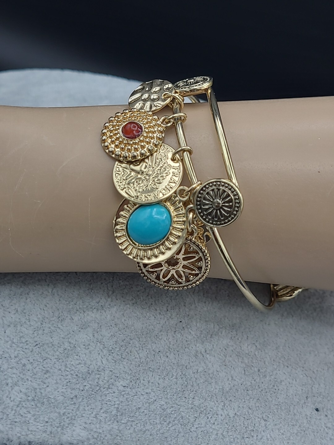 Graziano Gold Tone Bangle Charm Stackable  Bracel… - image 3