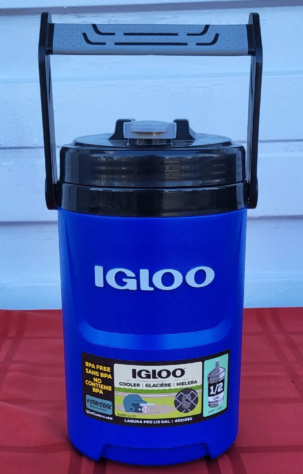 NEW Travel Igloo 1/2-Gallon Laguna Pro Beverage Cooler - Blue - Model: 4901592