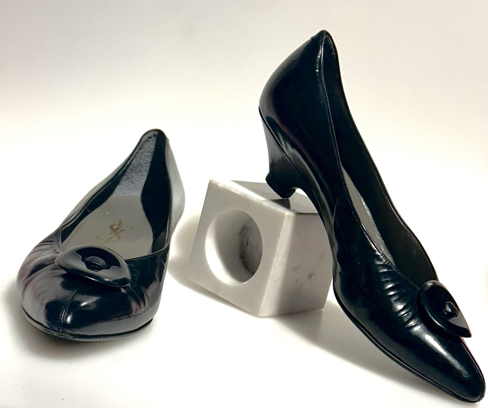 Decolte YSL Yves Saint Laurent anni 80 90 vintage pelle nera a punta con bottone 5