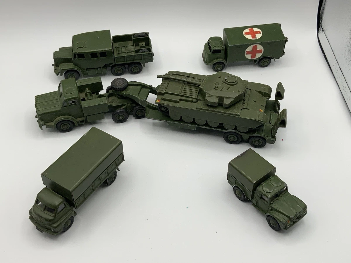 Lot De Voitures Miniatures Dinky Toys Militaires : Bren Gun, Alvis, Panhard, Shado