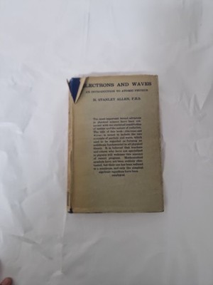 Electrons And Waves. An Introduction To Atomic Physics