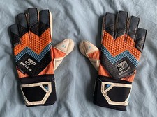 Sells Silhouete Climate Elite Aqua Goalkeeper Gloves size 11