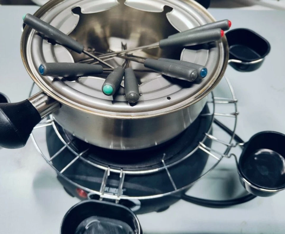 Set Fonduta Princess - Completo e Perfettamente Funzionante, Ottimo per Cene - Immagine 4 di 4