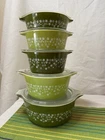 Pyrex Spring Blossom Crazy Daisy Green & Lime Casserole Set With Lids 471-475 B