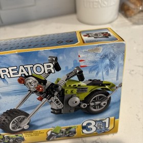 LEGO CREATOR: Highway Cruiser (31018) unopened some wear on box