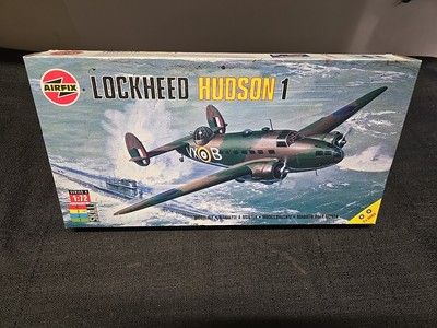 Vintage Lockheed Hudson 1 1/72 Scale Model Kit Old Stock/Sealed 