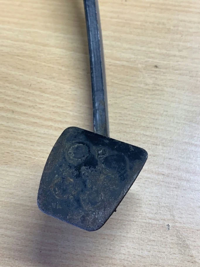 Toyota Celica 6th gen OEM brake pedal - Изображение 2 из 4