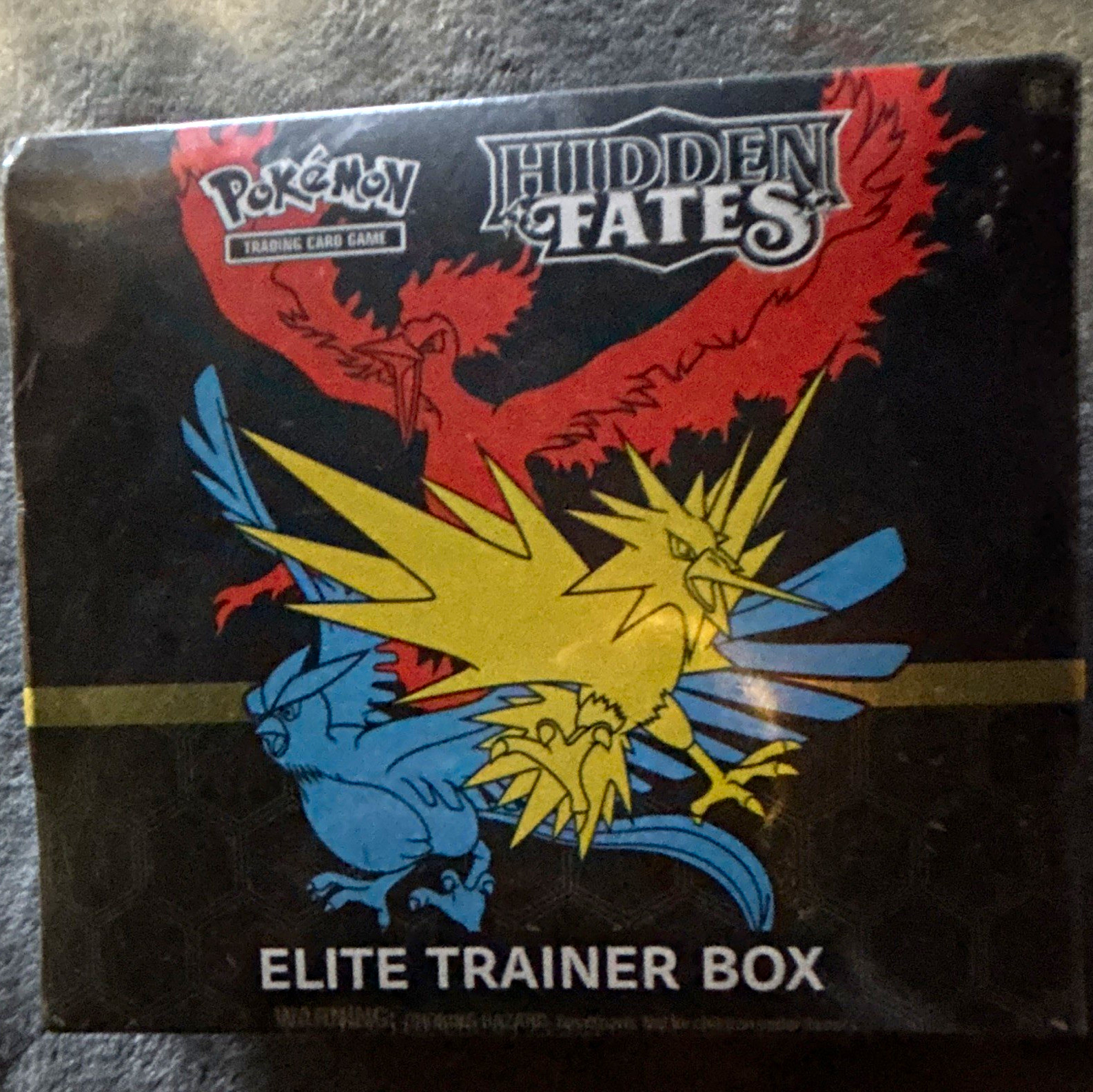 Pokémon TCG Hidden Fates Elite Trainer Box English Moltres Zapdos Articuno