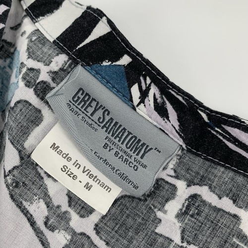 Grey's Anatomy Geometric Print Short Sleeve Scrub Top Medium White Black Blue M - Picture 3 of 6
