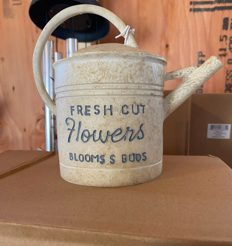 Decoración de jardín de primavera con flores pequeñas o soporte para cepillo de dientes de Park Designs Foto 3 de 3