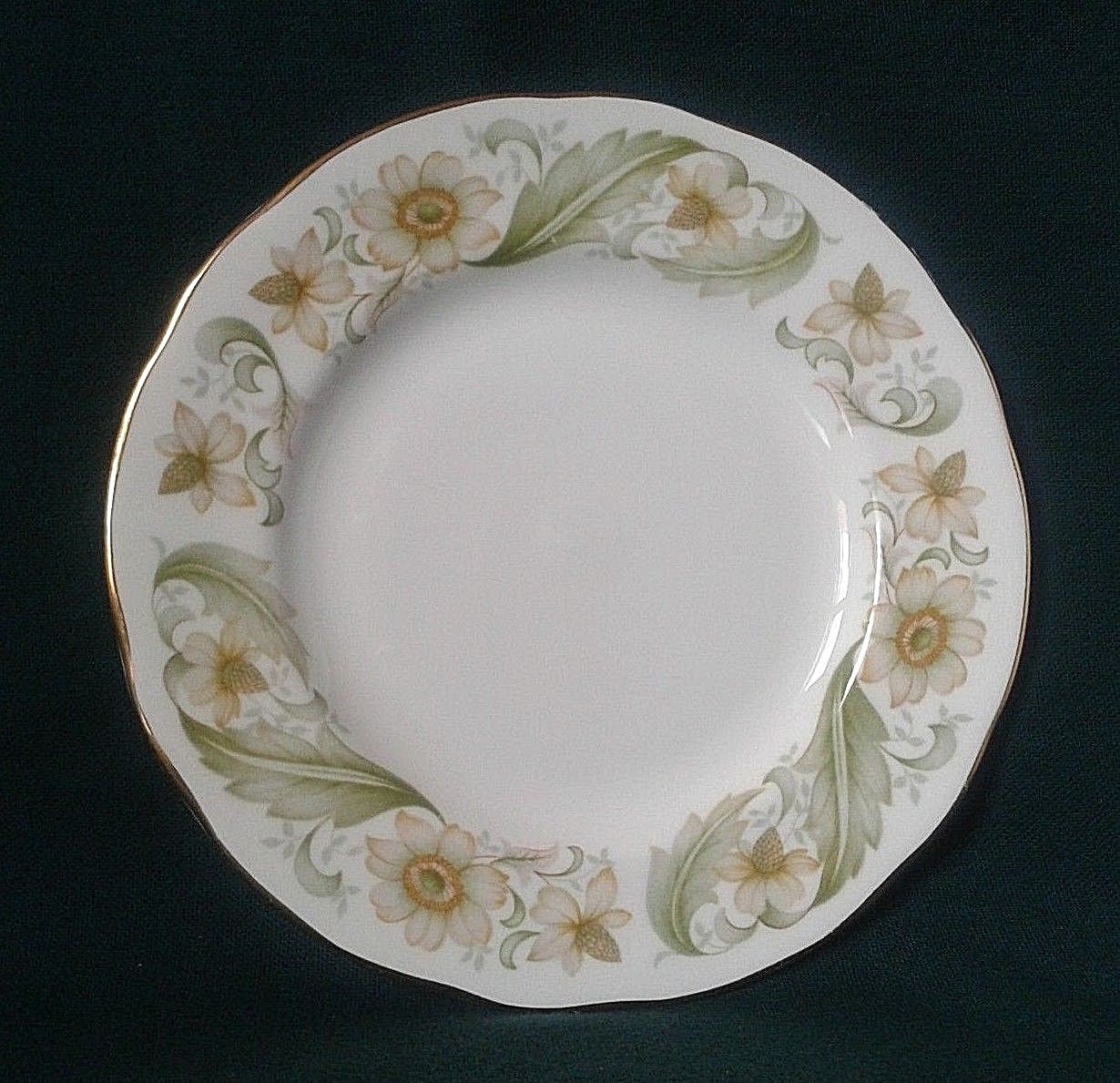DUCHESS CHINA GREENSLEEVES BREAKFAST TRIO BONE CHINA TEA CUP SAUCER