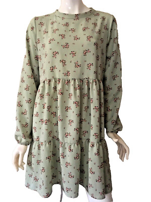 Women s spring dress CENY size M green red white flower pattern NWT Nice
