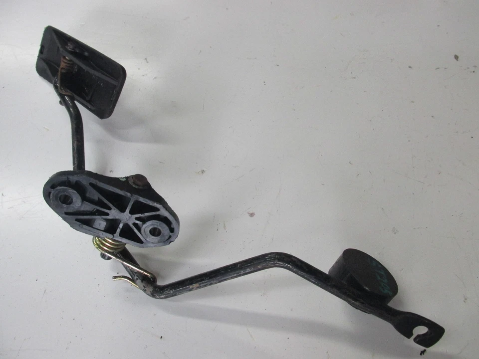 JDM Toyota Celica ST205 Manual Pedal Set RHD - Imagem 4 de 4