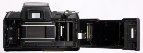 Pentax SF7 QD 35mm Film AF SLR + Sigma AF 28-80mm Asph Lens & AF200SA Flash Kit - Picture 13 of 13