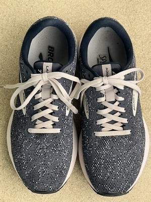 Brooks Launch 7 Running Shoes Gray White Lace Up Athletic Lightweight US 7