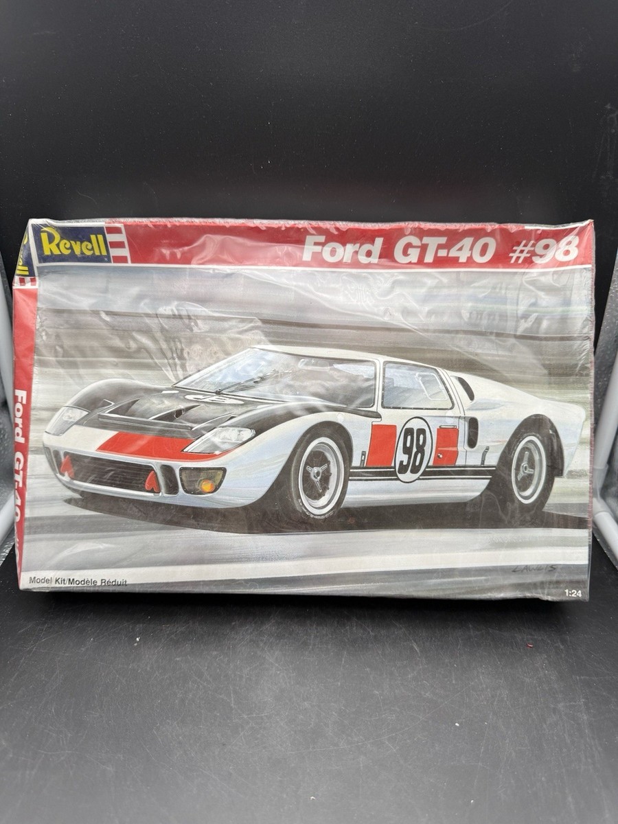 Revell 7131 1/24 Scale Ford GT-40 #98 Race Car Plastic Model Kit