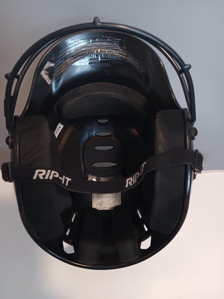 RipIt youth Softball helmet size M/L 6 1/27 3/8 black with white