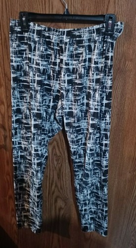 Pink Republic Leggings With Pockets