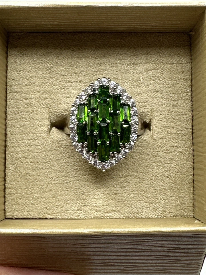 STUNNING Genuine Emerald & White Topaz Sterling Silver Ring Size 10 - Image 3 of 4