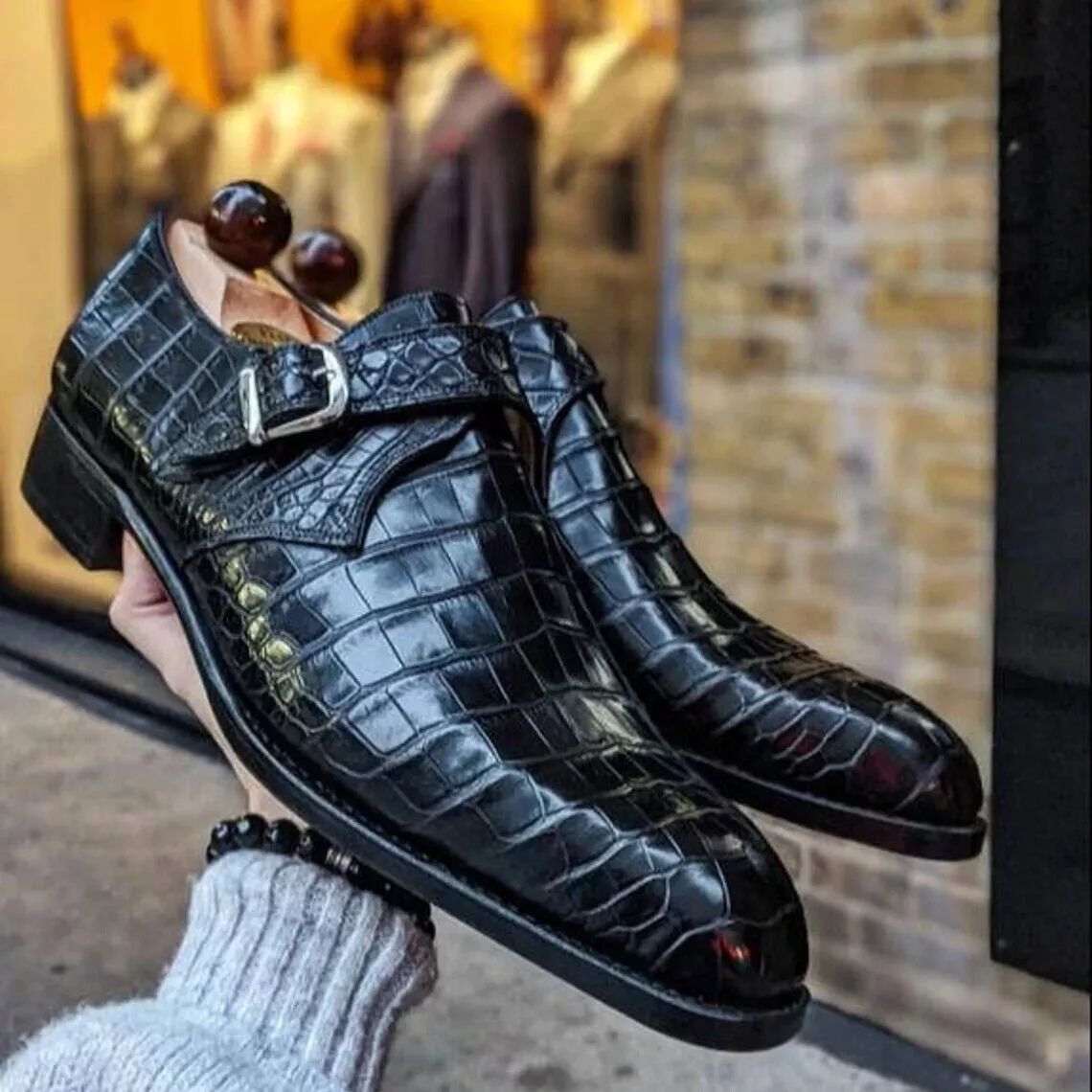 Handmade Men black Crocodile leather formal shoes,Men alligator skin shoes  Boots