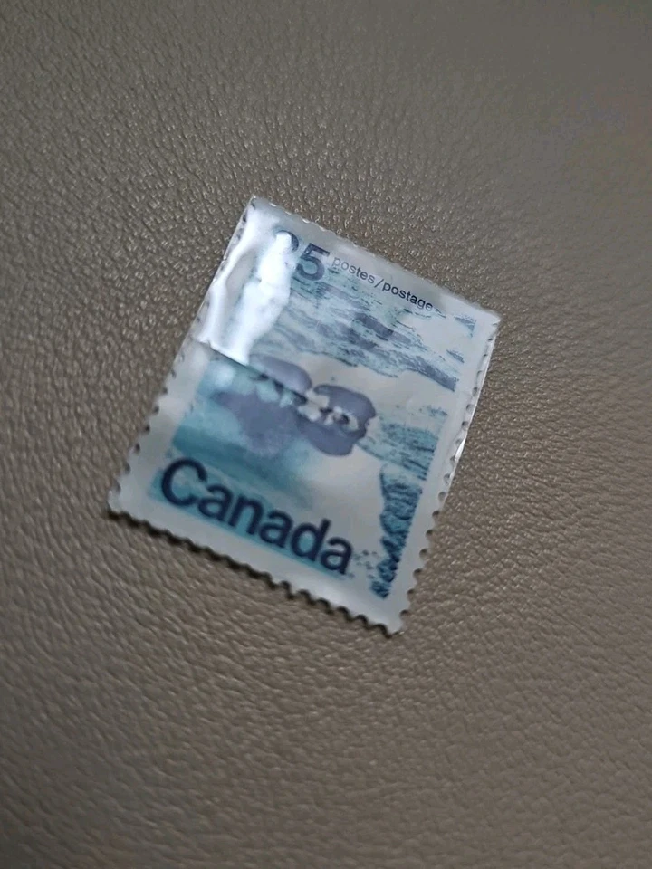 CANADA - SCOTT 597 - NH - TYPE 1 - LANDSCAPE DEFENITIVE - POLAR BEARS - 1972  - Image 2 of 4