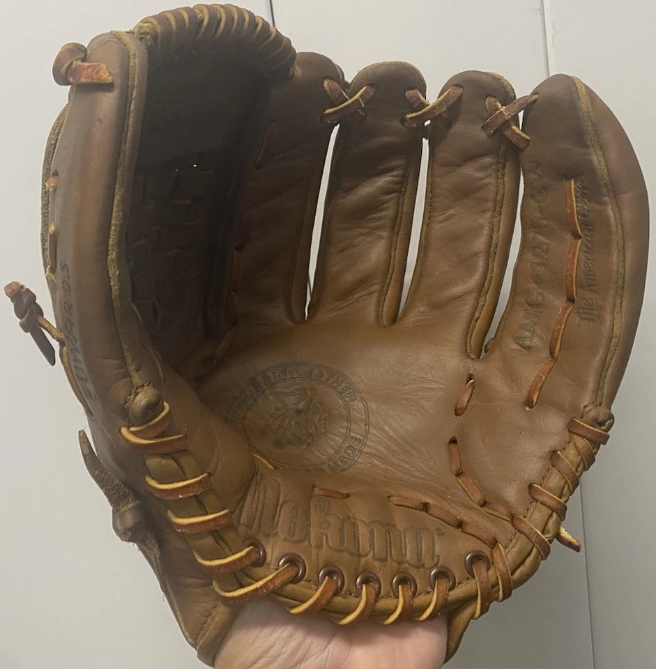 Nokona 12.75" Classic Walnut Series Glove - Right Hand Throw AMG 1275 CW - RARE! - Image 3 of 4