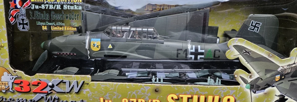 ИДЕАЛЬНЫЙ СОЛДАТ ВТОРОЙ МИРОВОЙ ВОЙНЫ НЕМЕЦКИЙ JU87B/R STUKA OBLT. HELMUT BODE МАСШТАБ 1:32 - Изображение 2 из 4