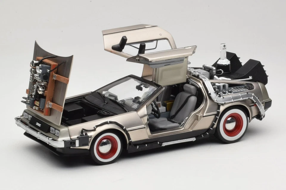 2712 DeLorean DMC-12 Back to the Future Part III Sun Star 1:18 - Immagine 2 di 4