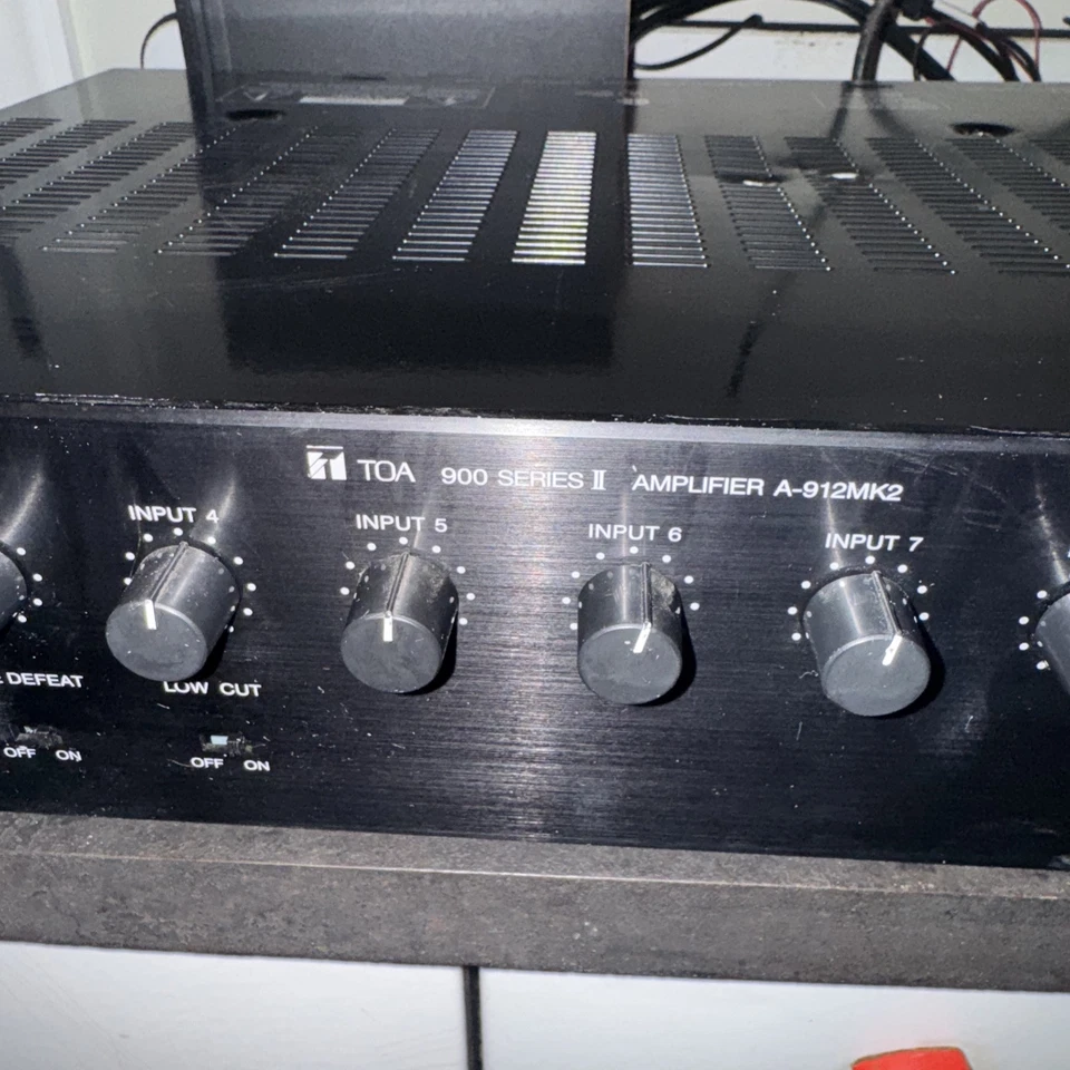 TOA A-912MK2 120W Amplifier 900 Series w/ 4 U-01 Modules Tested - Image 3 of 4