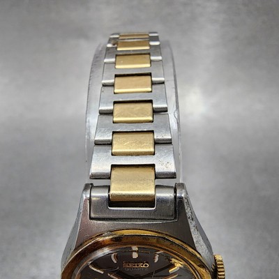 Seiko SQ Watch Women 23mm Black Dial two Tone Daydate 8523  display picture 1