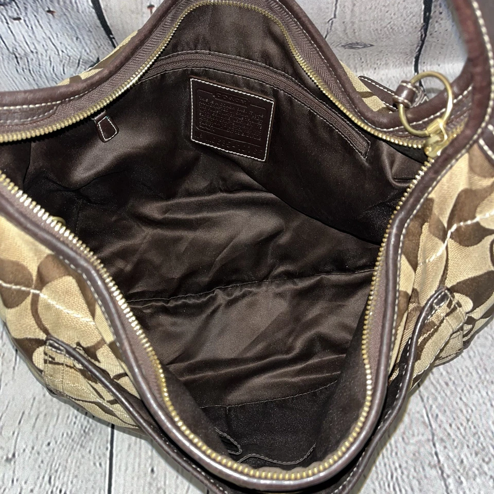 Винтажная большая сумка-хобо Y2K Coach Signature (стиль 10765) - Изображение 4 из 4