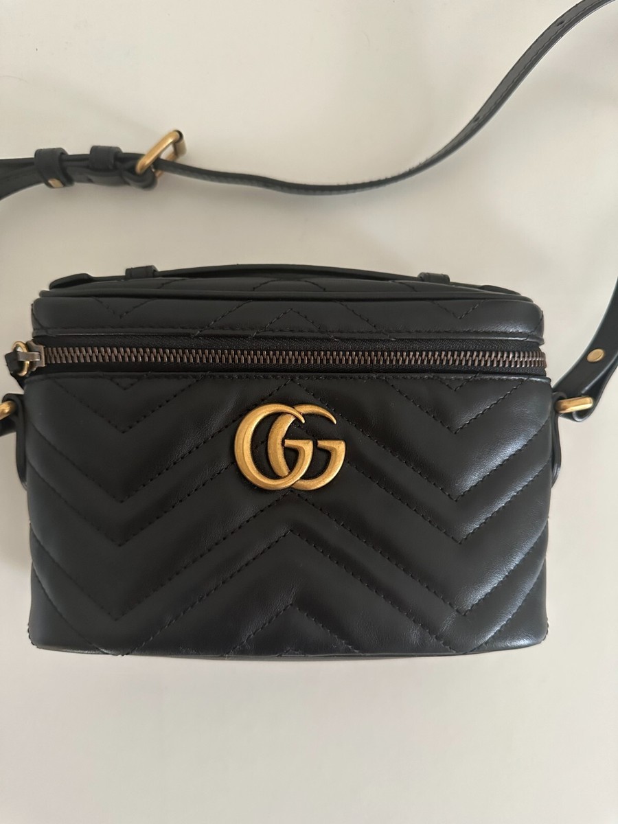 【GUCCI】GG MARMONT SMALL CROSSBODY BAG GUCCI GG Marmont Vanity Leather Crossbody Bag Black with