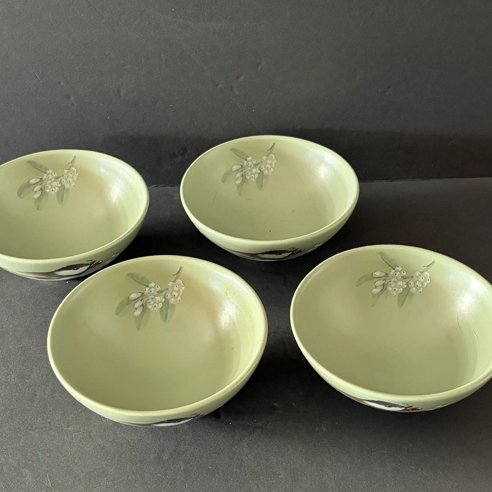 Set of 4 - Pfaltzgraff Winterwood Green - Dessert Bowls 5 3/8" Chickadee Berry - Image 3 of 4