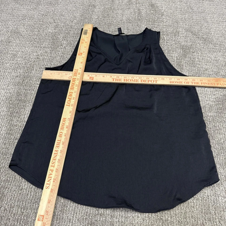 Blusa Banana Republic negra sin mangas para mujer talla mediana Foto 2 de 4