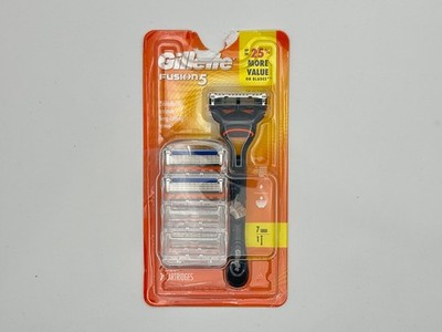 Gillette Fusion 5 Bundle 1 Razor Handle and 7 Refill Cartridges - Damaged Box