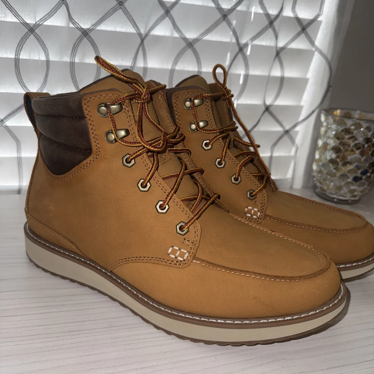 L.L. Bean Lace Up Green Boots for Men for Sale | Shop New  display picture 3