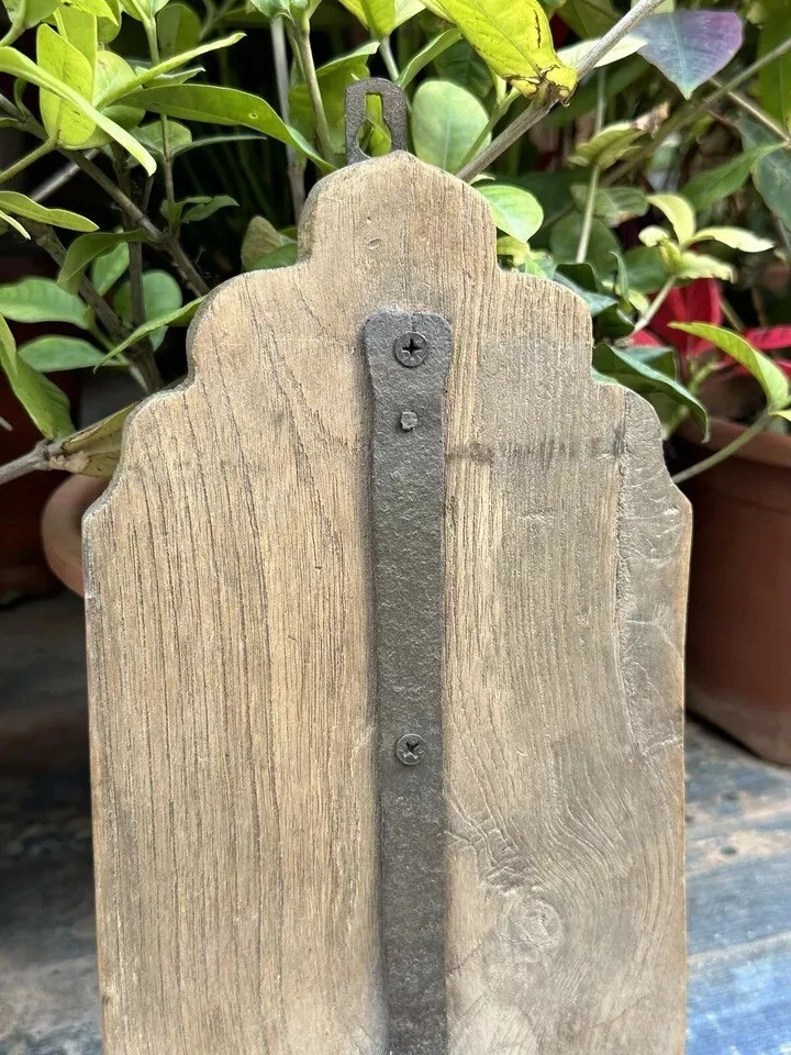 Lámpara de aceite colgante de pared tallada a mano antigua de hierro de madera antigua de 1700 soporte para velas Foto 4 de 4