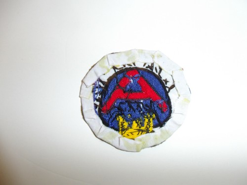 e2793 WW 2 US Army Manhattan Project shoulder patch A Bomb hnd emb R9C - Picture 3 of 3