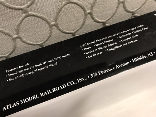 HO Scale Atlas Gold GP-40 Low Nose DCC Diesel Locomotive CN CANADIAN NATIONAL - Picture 11 of 11