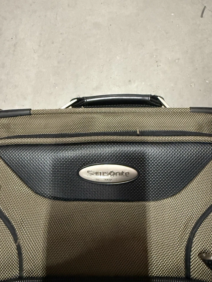 Samsonite 24" Softside Expandable Spinner Luggage Suitcase Carry On | Brown - Image 2 of 4