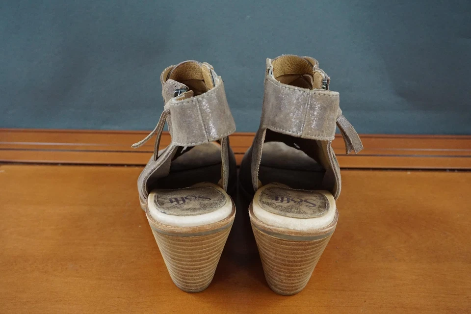 Sandálias femininas Sofft Shoes tamanho 10M couro acastanhado salto peep toe tecido botinha - Imagem 4 de 4