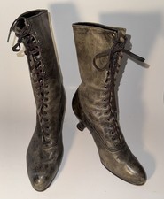 Antique Late 1800 s/Early 1900 s Victorian Womens High Lace Up Leather Boots