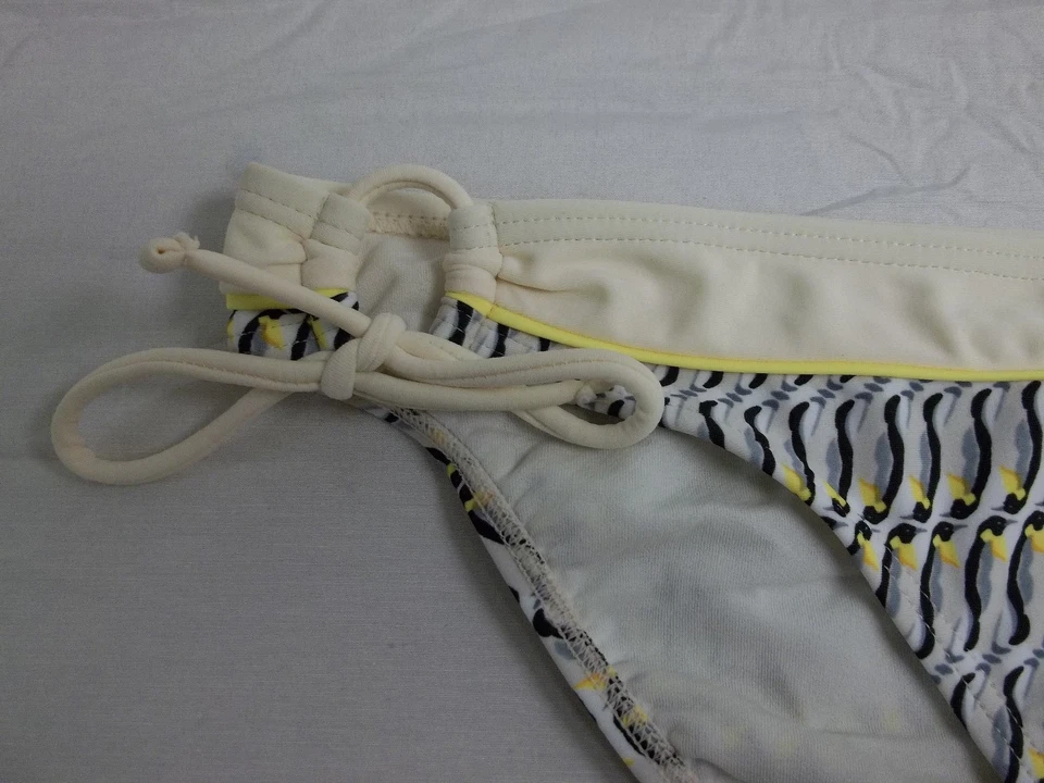 Gianni Bini GB L 大号 Happy Feet 象牙色 黄色 全新 女式 侧领带 比基尼下装 — 第 2/3 张图片