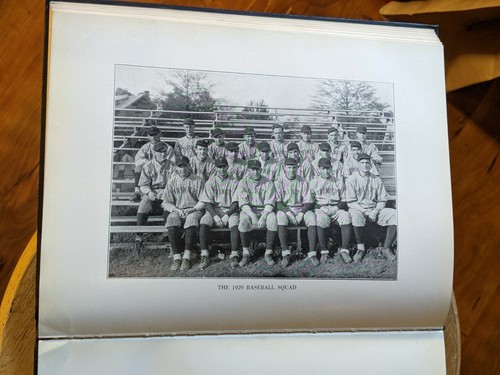 1931 Ivy, Trinity College, Hartford, Connecticut Yearbook excellent condition - Foto 6 di 9