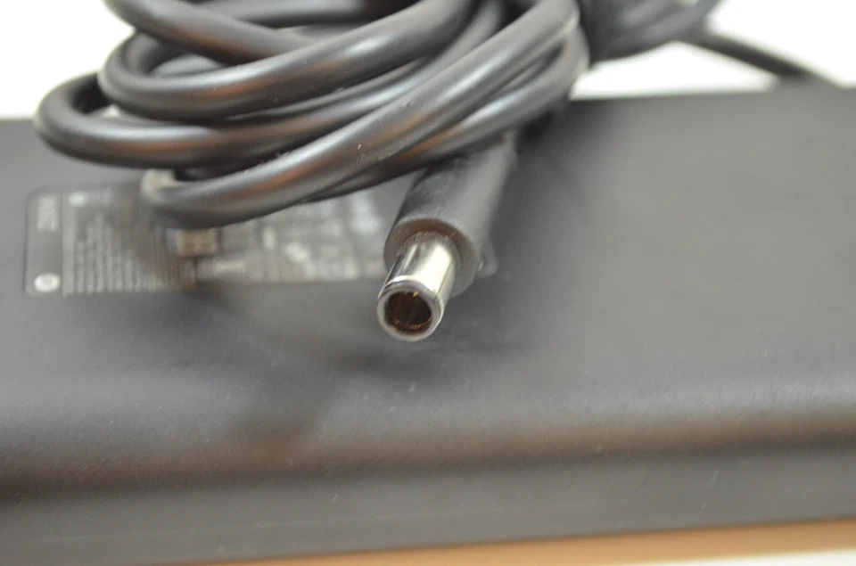 HP TPN-LA10 19,5V - 11,8A 230W AC Adapter Laptop Netzteil für ZBook 17 G1 G2 - Bild 3 von 4