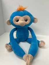 2018 WowWee Fingerlings Blue Boris HUGS Interactive Plush Monkey 16  