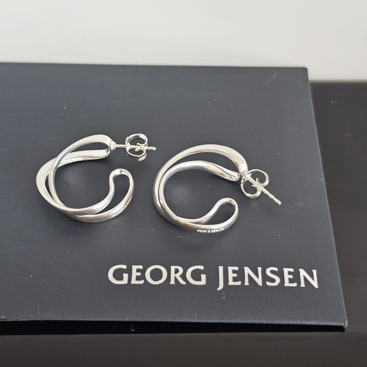New Georg Jensen Large Infinity Hoop 452A Silver Earrings Regitze