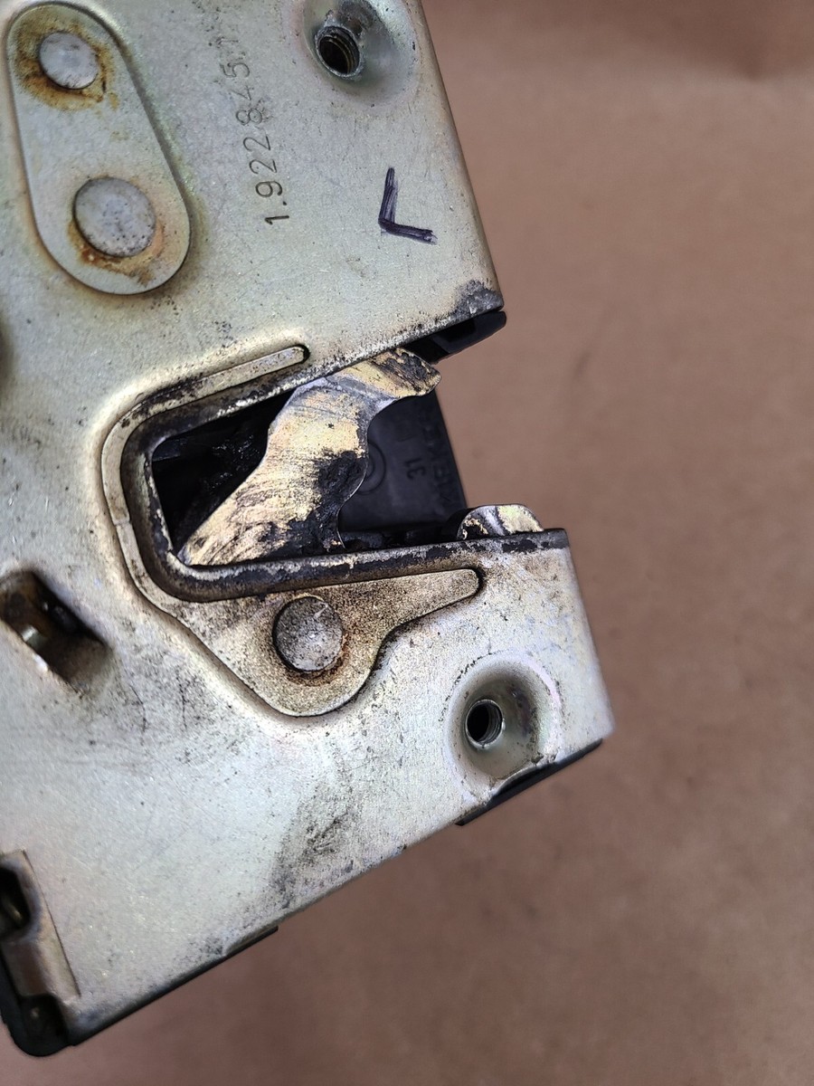 Genuine BMW E30 Front Driver Left Door Latch Lock Mechanism